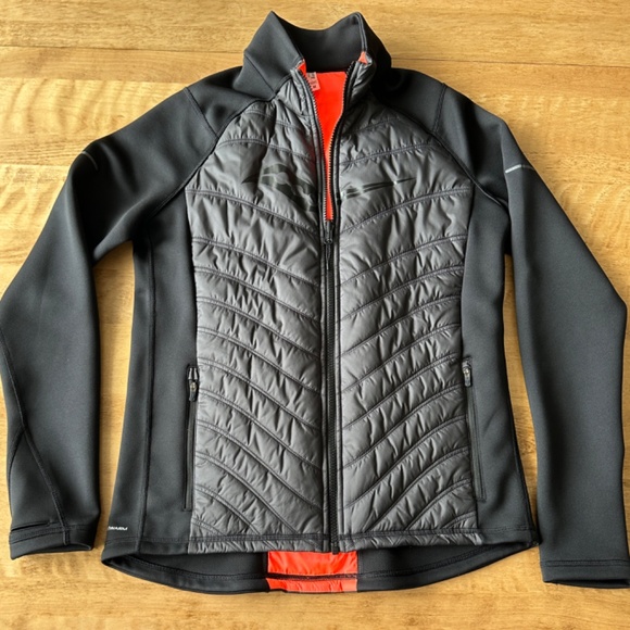 Women’s Saucony Tech Running Jacket - Picture 8 of 8